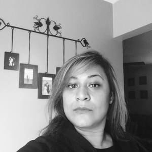 Meet your Posher, Elizabeth